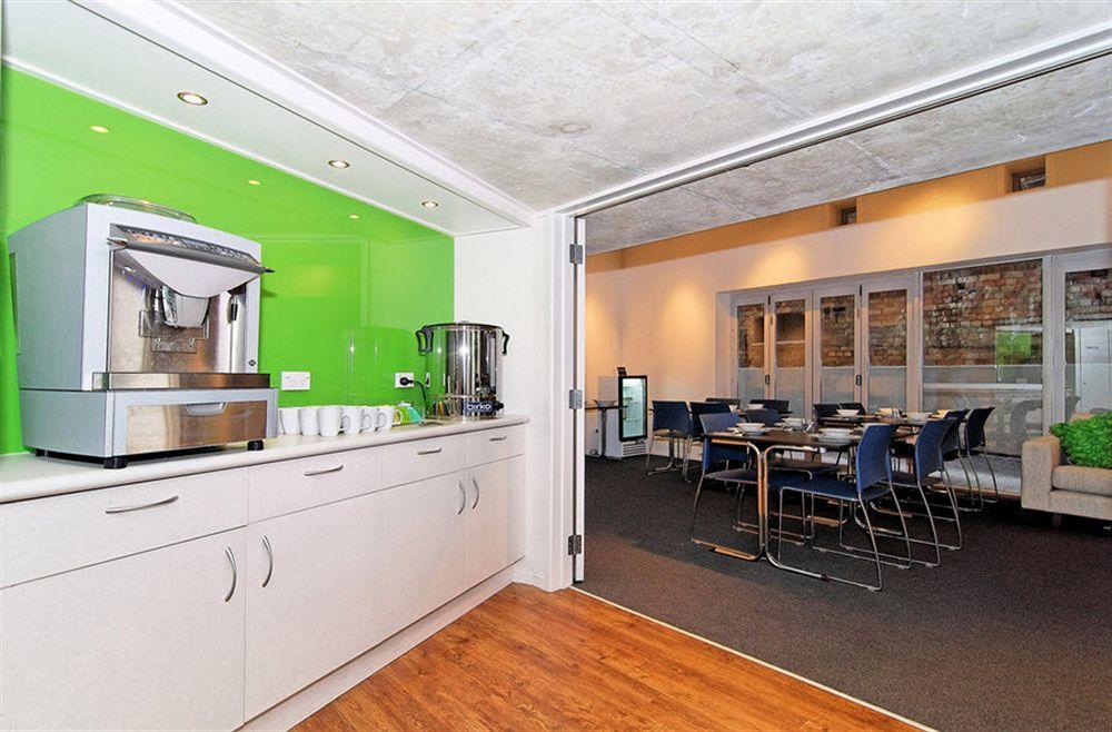 Barclay Aparthotel 4*